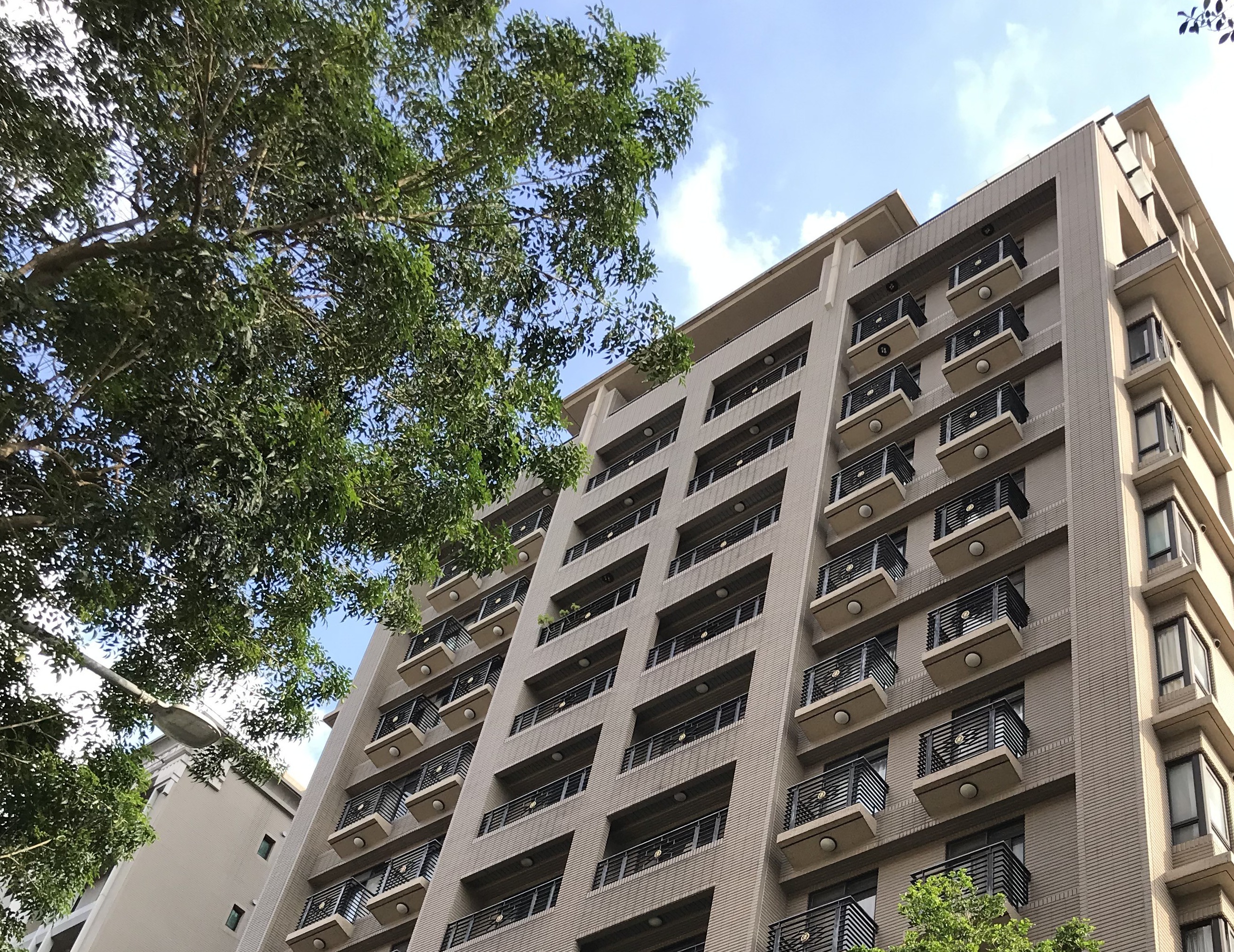 三馨建設
